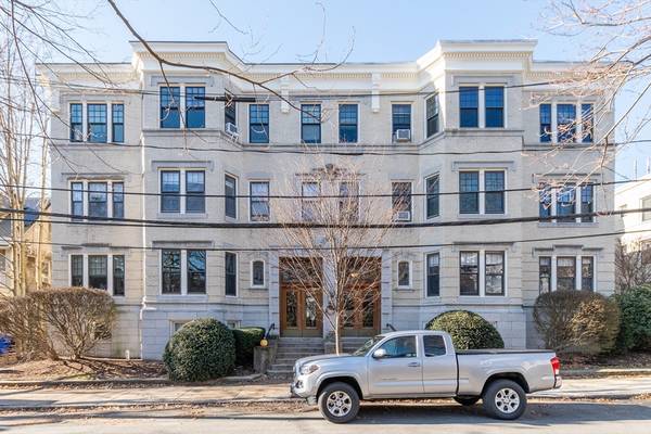 30 Kilsyth Rd #3, Brookline, MA 02445