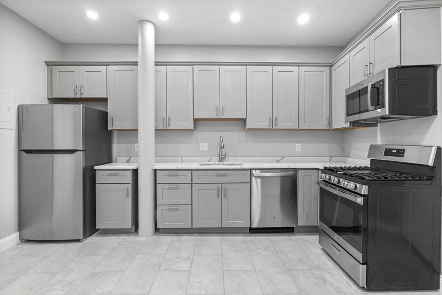 46 Lewis #D, Boston, MA 02113