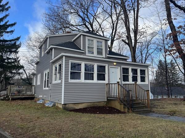 221 Harvard Ave, Athol, MA 01331