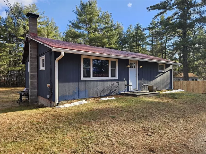 14 Royalston Road South, Winchendon, MA 01475