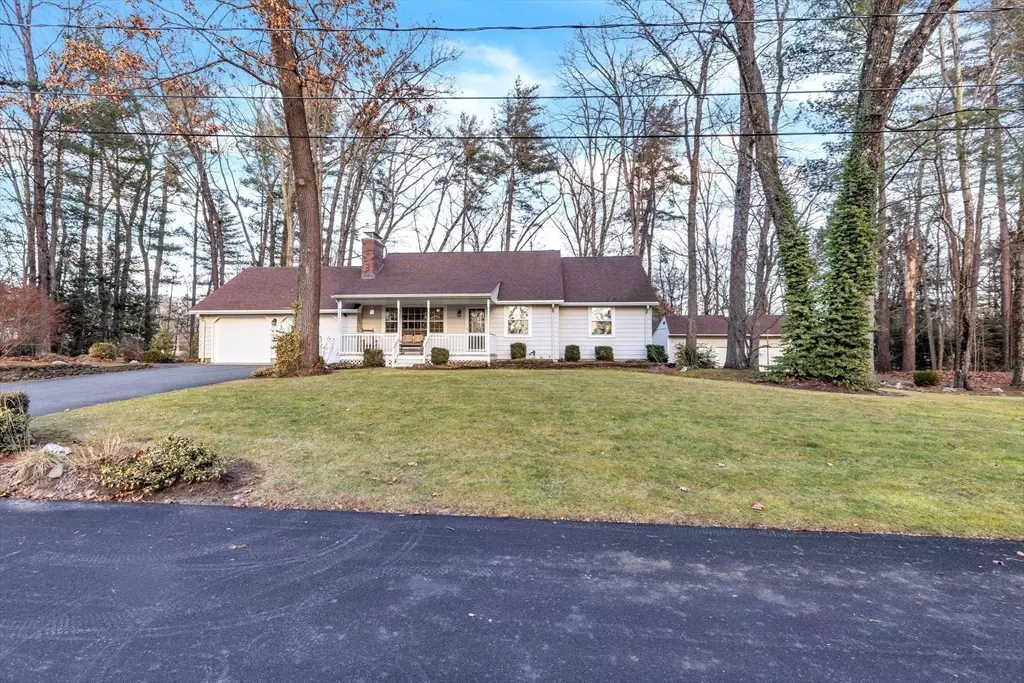 Southampton, MA 01073,12 Susan Dr