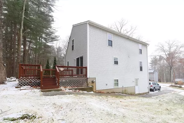 West Brookfield, MA 01585,45 Ridgewood Cir