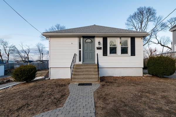 16 Highland Pl, Weymouth, MA 02190