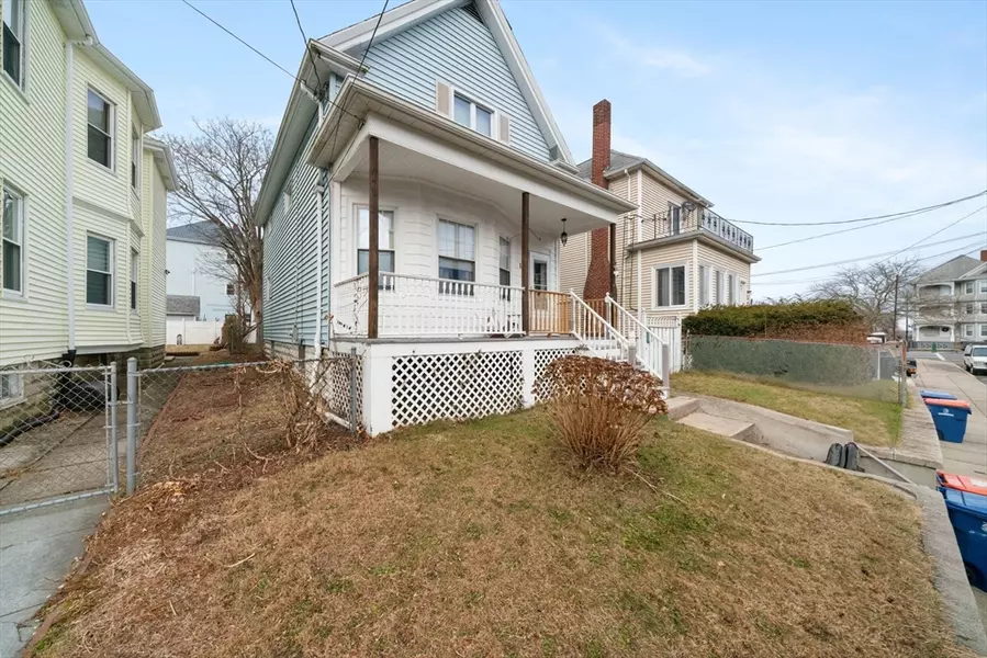 15 Dudley St, New Bedford, MA 02744