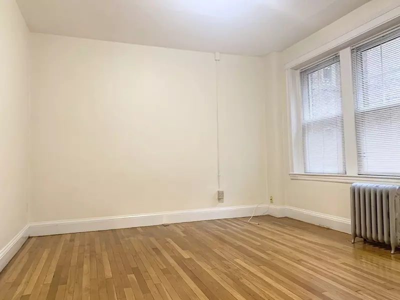 333 Harvard St #1A, Cambridge, MA 02139