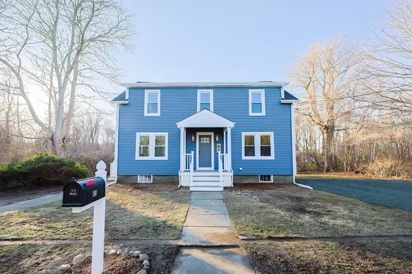 65 Victoria St,  Dartmouth,  MA 02747