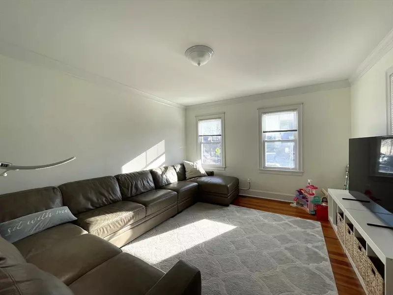 248 Linden St #248, Wellesley, MA 02482