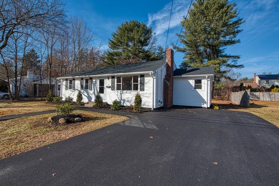 20 Suffolk Road, Sharon, MA 02067