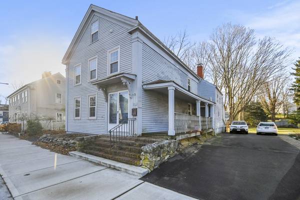 Newburyport, MA 01950,287 Merrimac Street