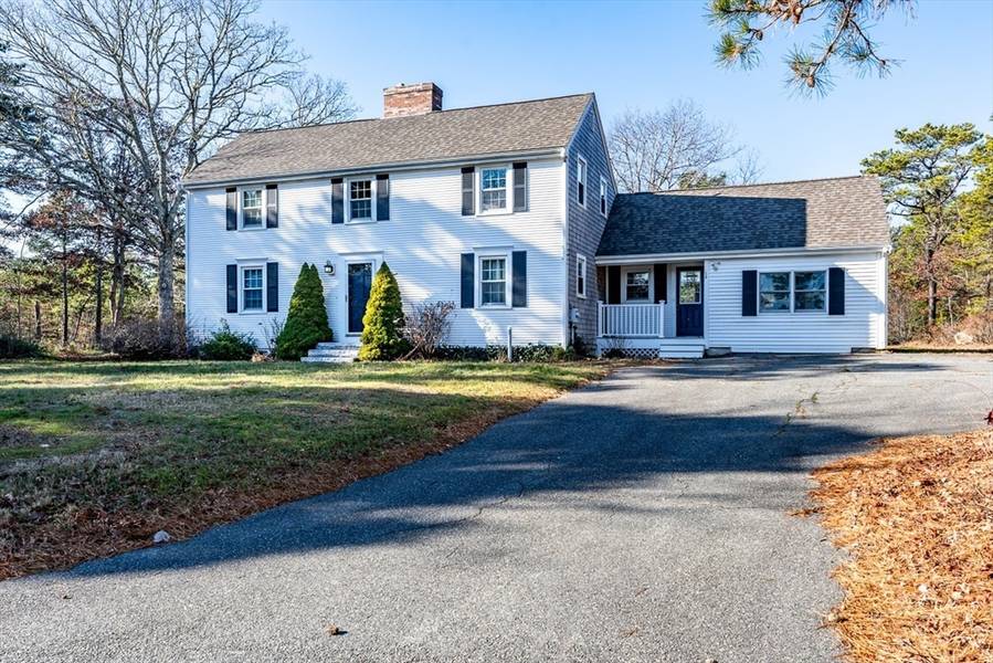 12 Linda Ln, Sandwich, MA 02644