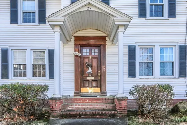 Longmeadow, MA 01106,37 Lincoln Park