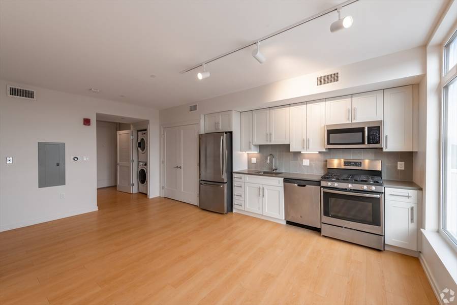 77 New #223, Cambridge, MA 02138