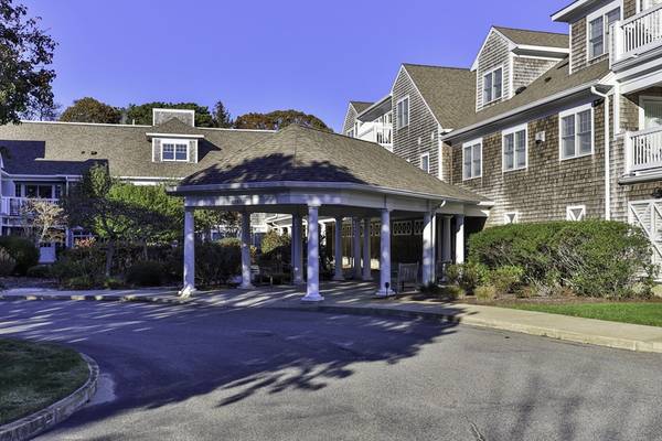 912 Main St #209, Chatham, MA 02633