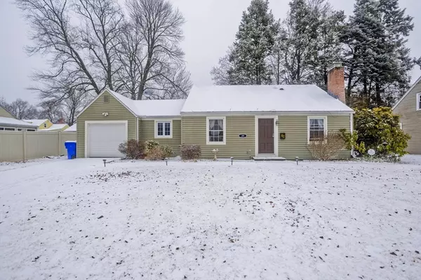 29 Pilgrim Rd, Springfield, MA 01118