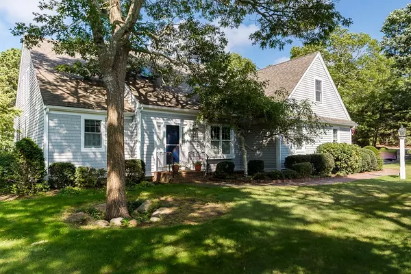 39 Cairn Ridge Road, Falmouth, MA 02556