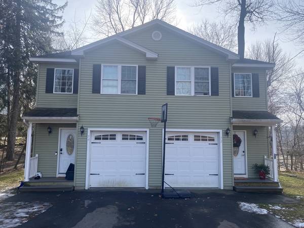 72-74 Summit St, West Springfield, MA 01089