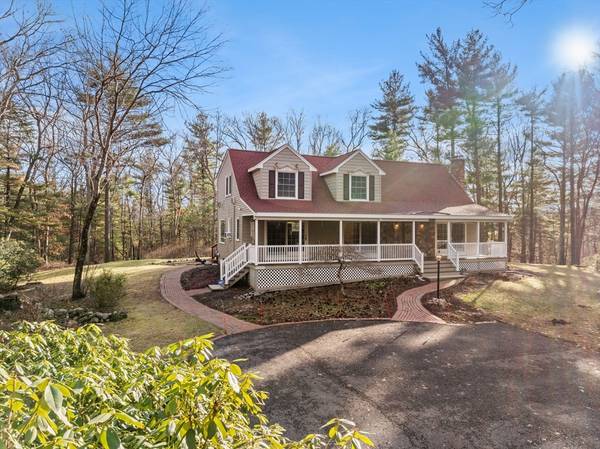 Wrentham, MA 02093,34 Mount St