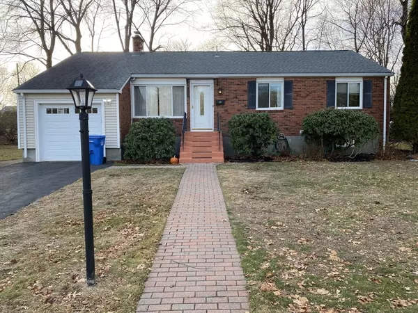 111 Circle Drive #111, Waltham, MA 02452