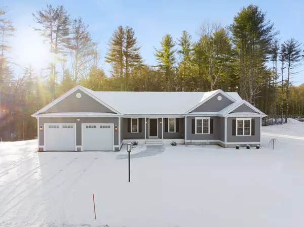 15 Gracey Way,  Taunton,  MA 02780