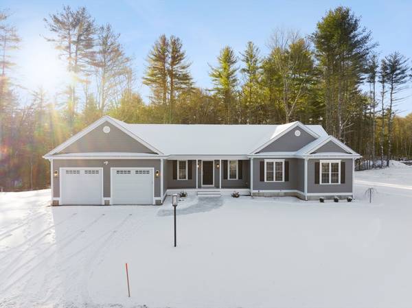 15 Gracey Way, Taunton, MA 02780