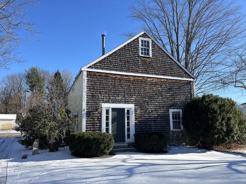 72 Main St #A, Westford, MA 01886