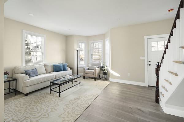 33 Salem St #1, Woburn, MA 01801