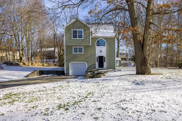 14 Donahue Lane, Grafton, MA 01536