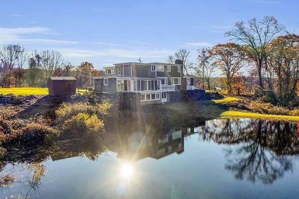 153 Ragged Hill Rd, West Brookfield, MA 01585