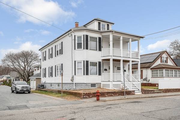 7-9 Sladen St, Lowell, MA 01850