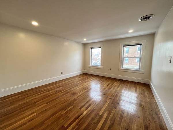 59 West 7th #2, Boston, MA 02127