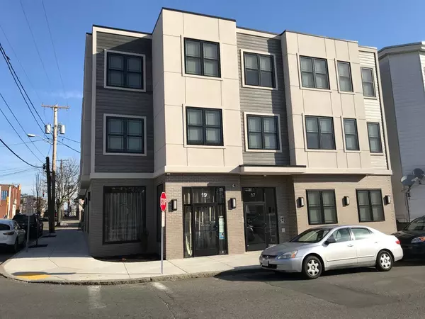 17 Dehon St #2, Revere, MA 02151