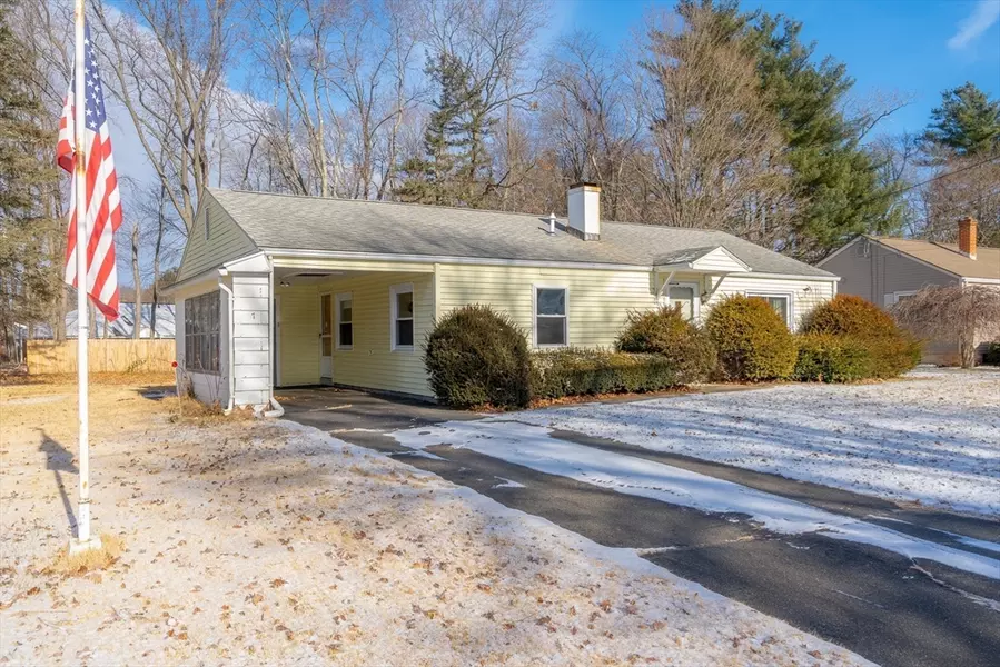 7 Keddy St, Easthampton, MA 01027