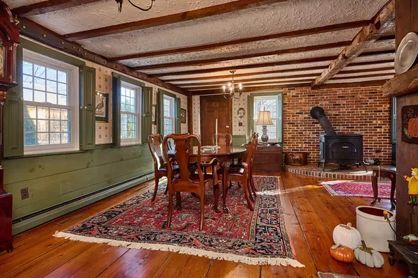 Southampton, MA 01073,271 College Hwy