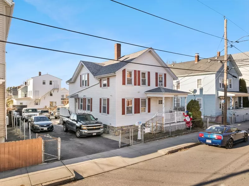 105 Church St, Fall River, MA 02724