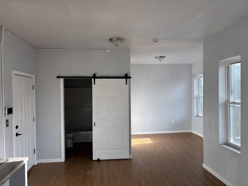 417 Main Street #2B, Holyoke, MA 01040