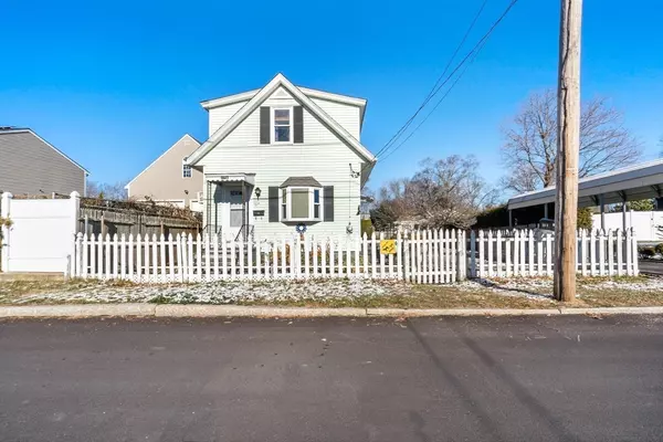 178 Bullock St, Fall River, MA 02723