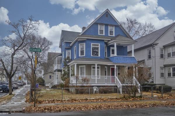 507 Dickinson St, Springfield, MA 01108