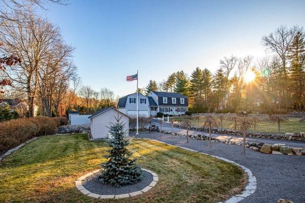 840 North St, Walpole, MA 02081