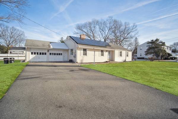 165 Birchland Ave, Springfield, MA 01119