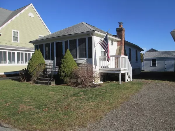 17 Chilton Ave., Kingston, MA 02364