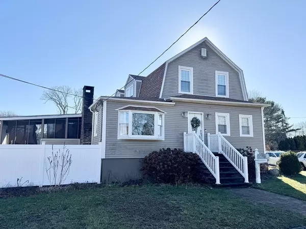 1148 Tacoma St, New Bedford, MA 02745