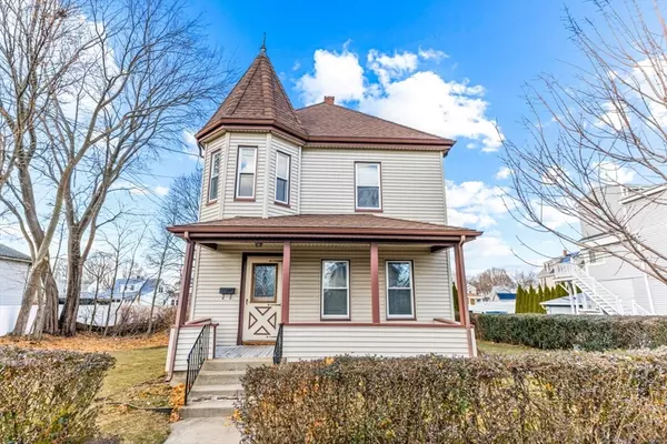 38 Spring St, Medford, MA 02155