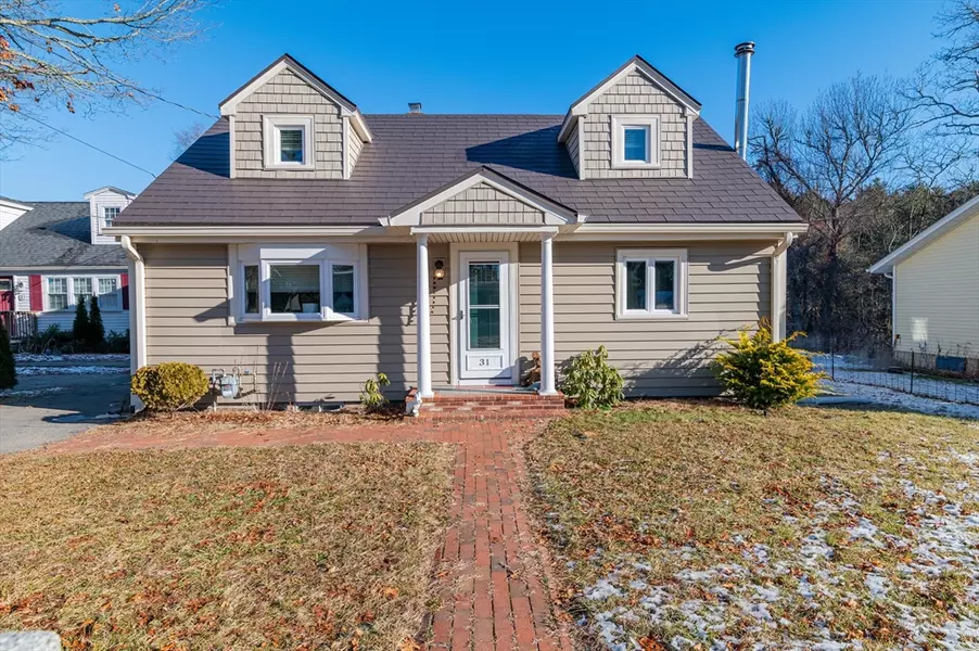 31 Parkwood Drive, Wareham, MA 02571