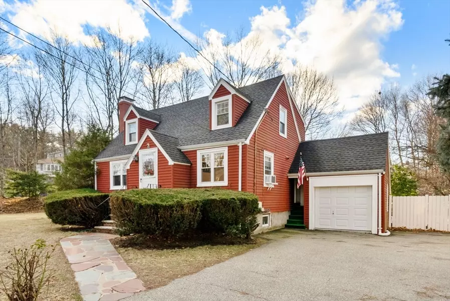 6 Windsor Rd, Stoneham, MA 02180