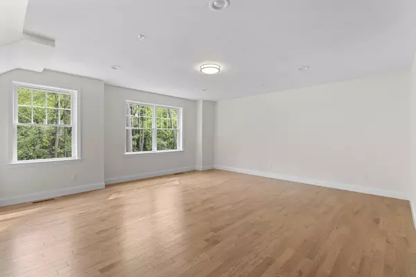 West Boylston, MA 01583,73 Shrine Avenue #73