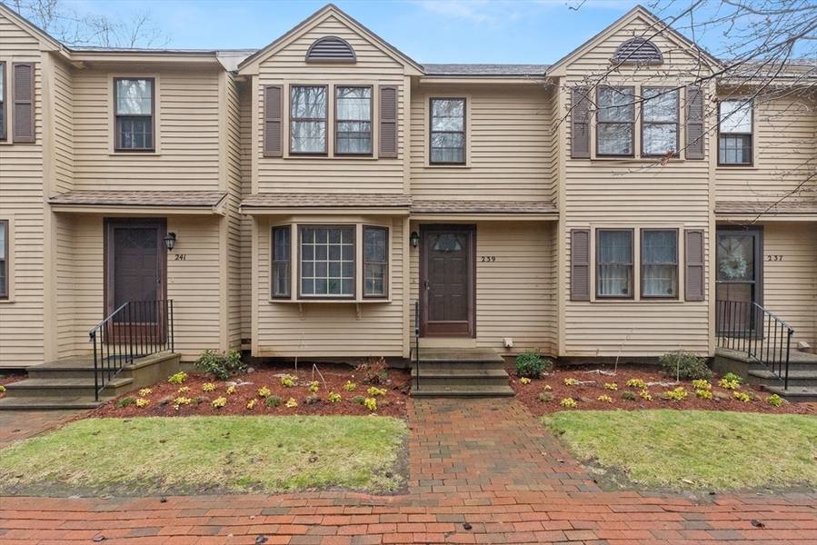 239 Morgan Dr #239, Haverhill, MA 01832