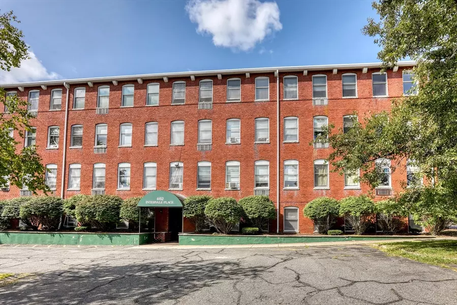 402 River St #3D, Haverhill, MA 01832