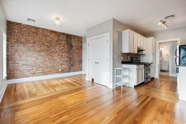 19 Medford St #3, Chelsea, MA 02150