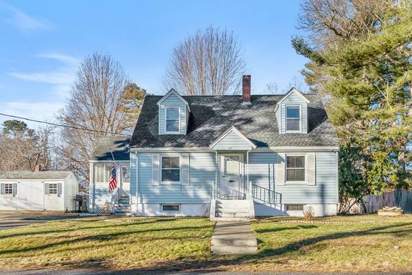 29 Oakdale Rd, Wilmington, MA 01887