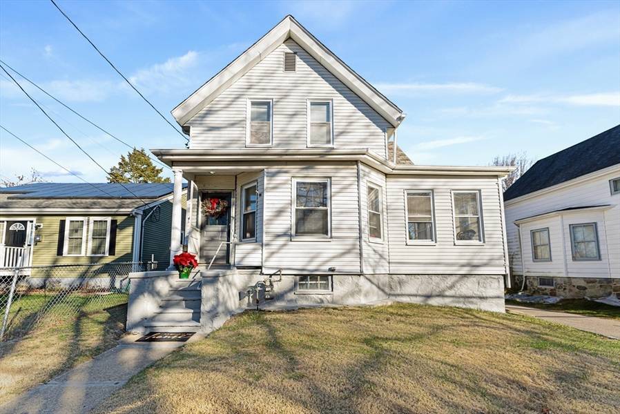 102 Carl Ave, Brockton, MA 02302